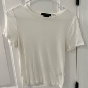 Alice + Olivia classics round neck crop T top
